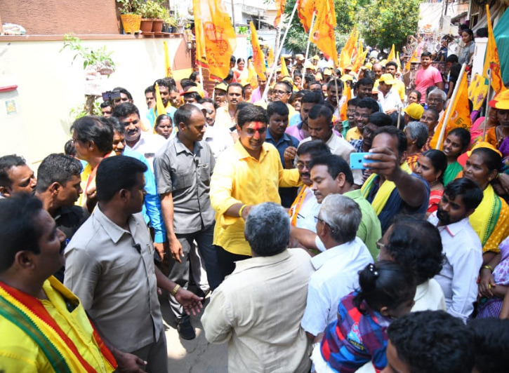 naralokeshm8.jpg