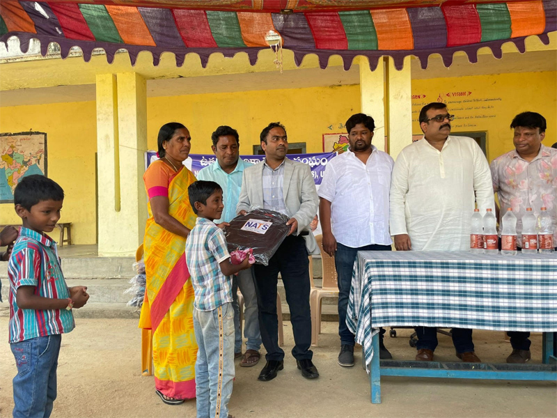 nats-backpack-distribution-in-nizamabad-dt-25-nov-2021-6.jpg