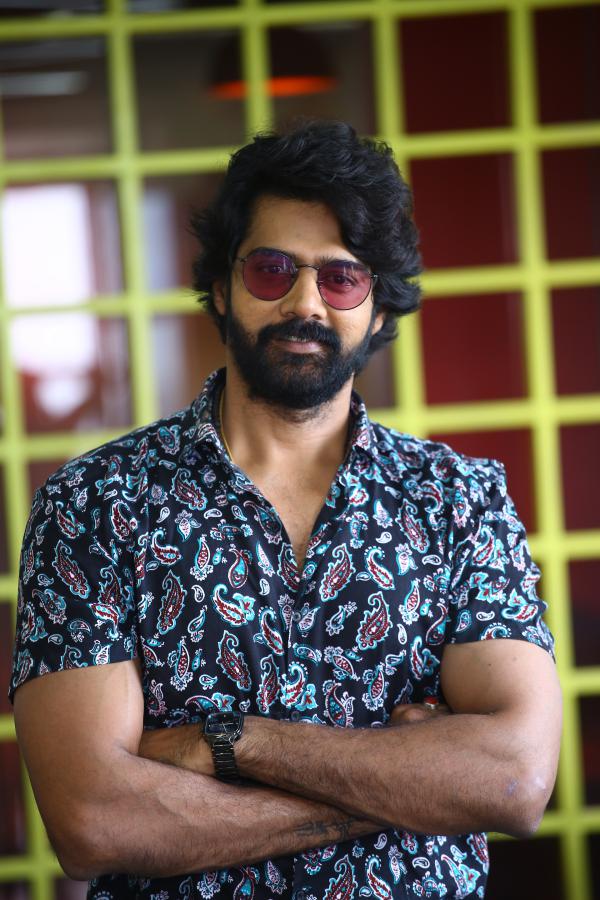 naveen-chandra-stills-2.jpg