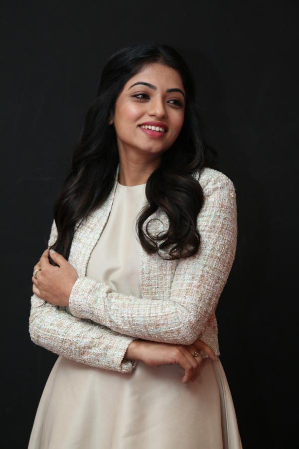 navya-swamy-stills-3.jpg