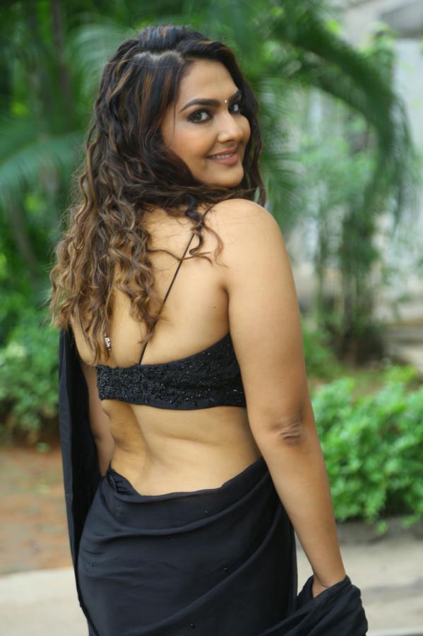 Neha Deshpande Stills