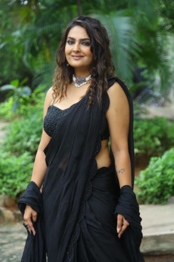 neha-deshpande-stills-16.jpg