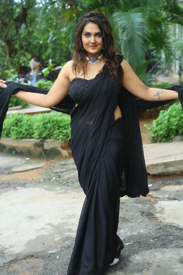 neha-deshpande-stills-19.jpg