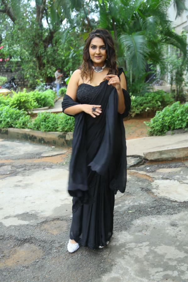 neha-deshpande-stills-20.jpg