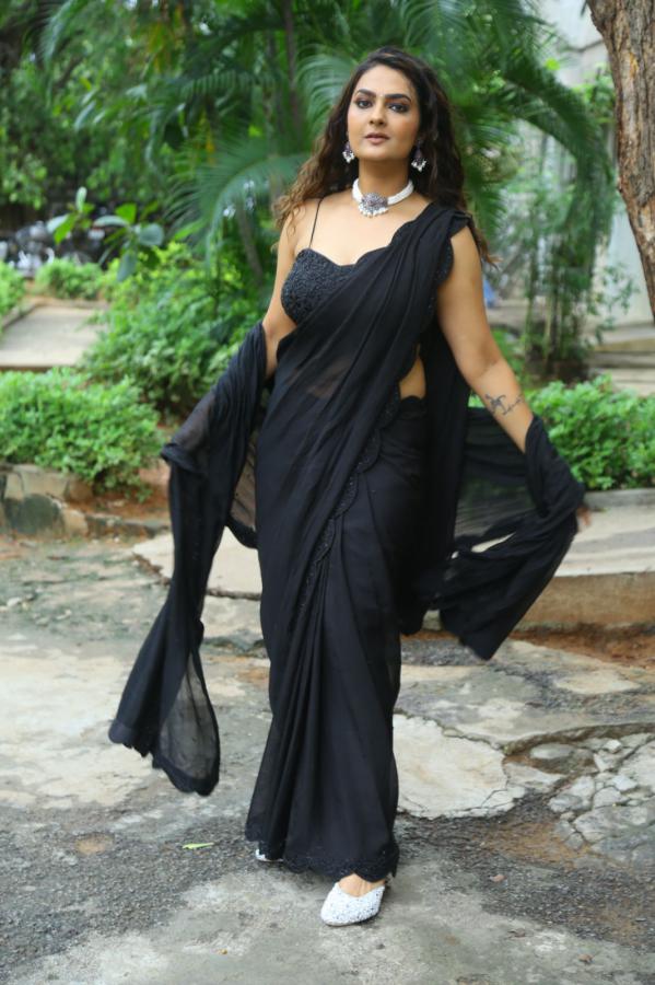 neha-deshpande-stills-3.jpg