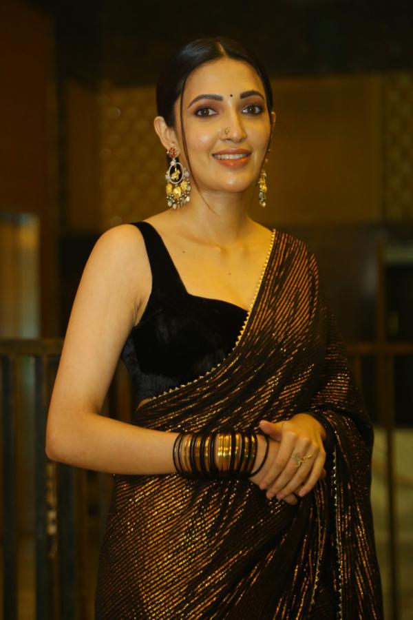 neha-shetty-stills-6-11.jpg