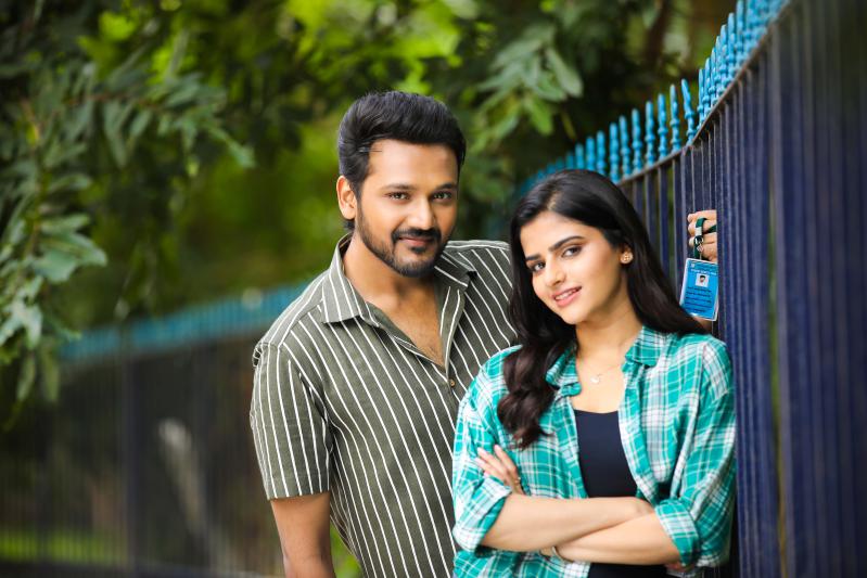 nenu-student-sir-movie-stills-2.jpg