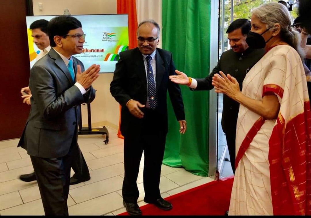 nirmala-sitaraman-visits-siliconandhra-university-2.jpg