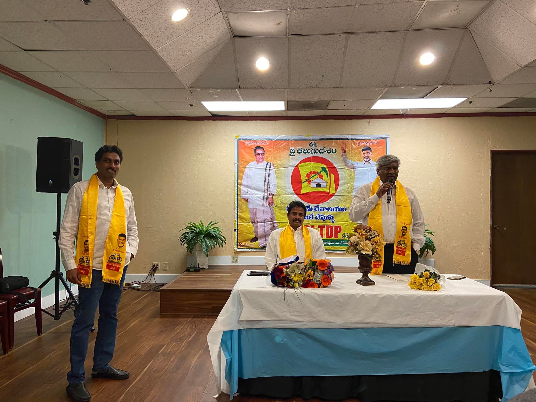 nri-tdp-bay-area-team-met-with-arimilli-radha-krishna-tanuku-ap-ex-mla-3.jpg