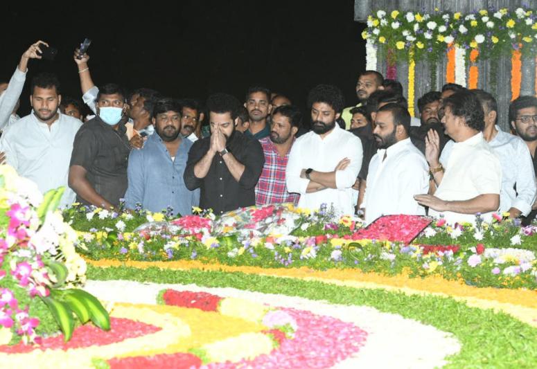 NTR, Kalyan Ram at NTR Ghat
