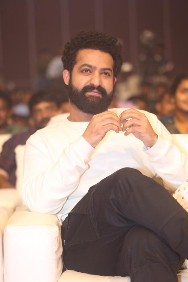 ntr-stills-2-10.jpg