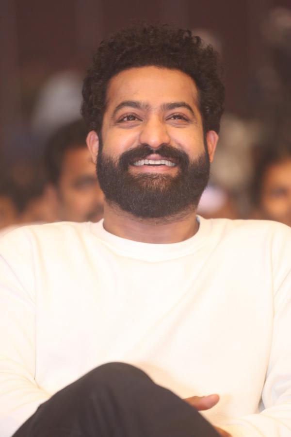 ntr-stills-2-9.jpg