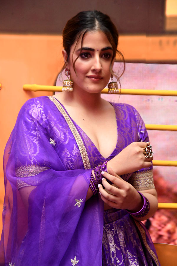 nupur-sanon-stills-2-17.jpg