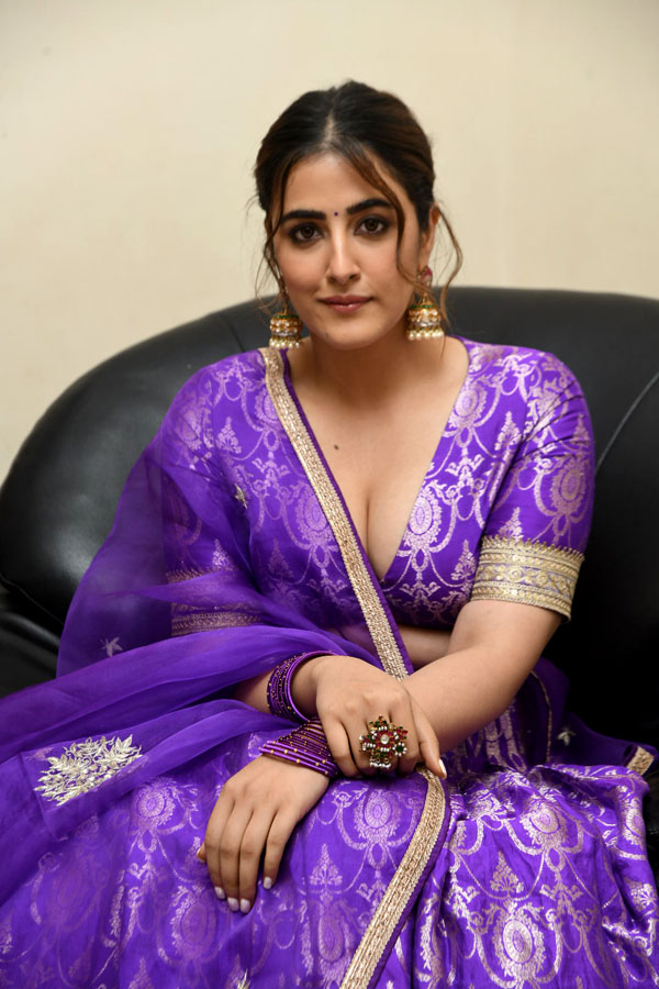 nupur-sanon-stills-2-4.jpg