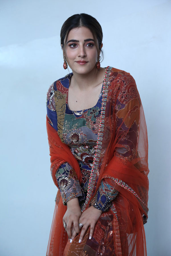 nupur-sanon-stills-30.jpg