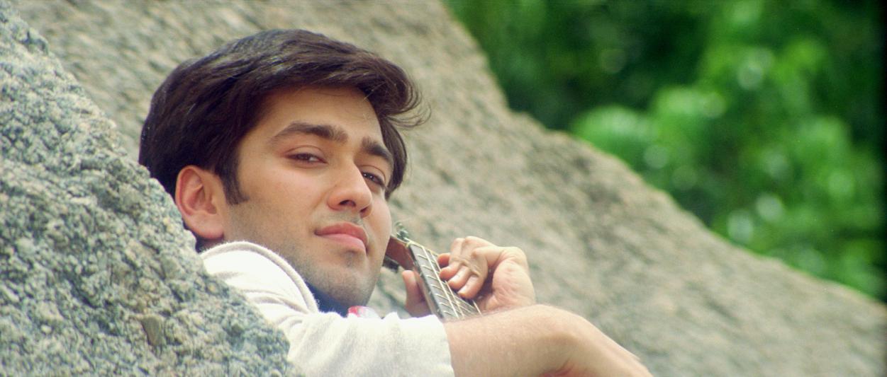 nuvvante-nenani-movie-stills-2.jpg
