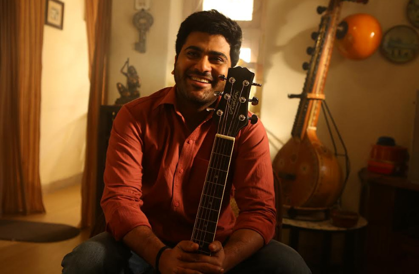 oke-oka-jeevitham-movie-stills-3.jpg