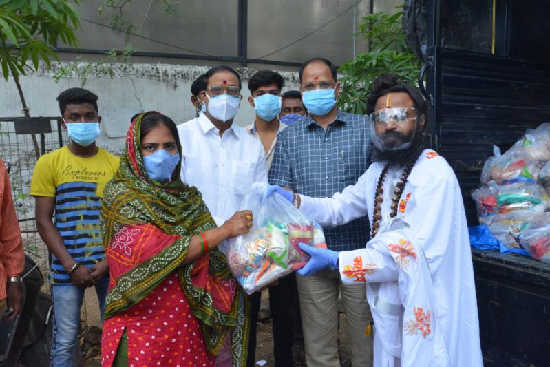 omkaram-devi-sri-guruji-distributed-groceries-2.jpg