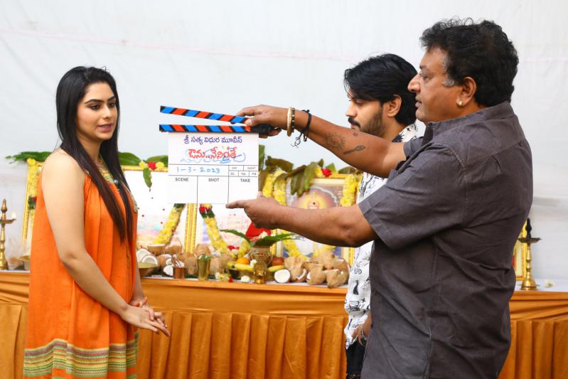 ooun-nenithe-movie-opening-2.jpg