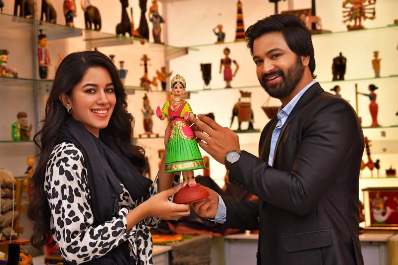 organic-mama-hybrid-alludu-movie-stills-4.jpg
