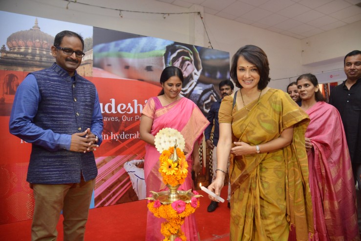 Akkineni Amala Inaugurates Go Swadeshi Expo