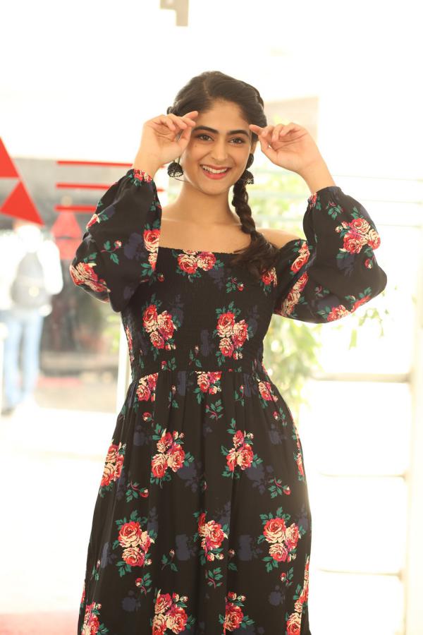 palak-lalwani-stills-4.jpg