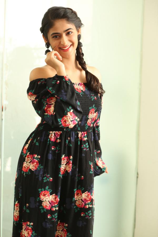 palak-lalwani-stills-9.jpg