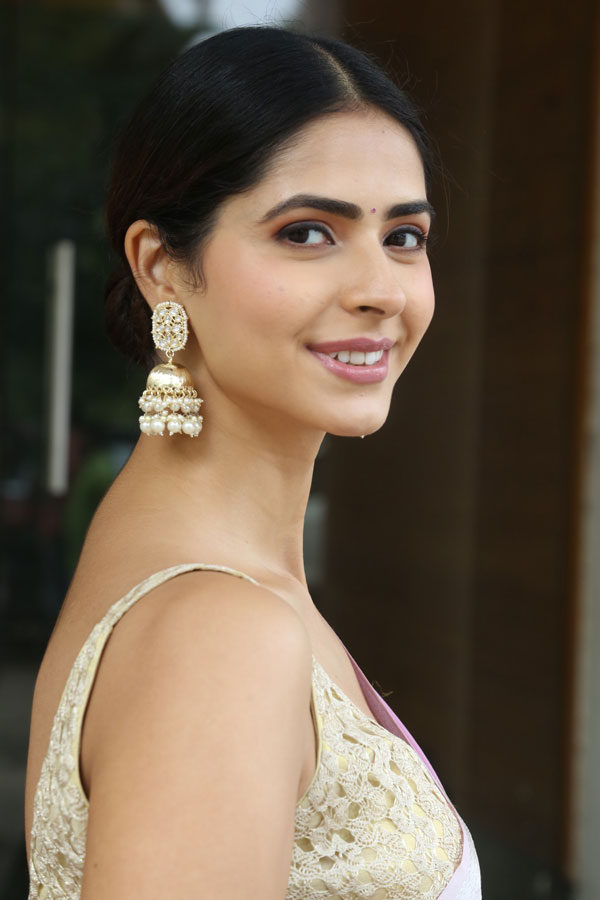 pankhuri-gidwani-stills-2.jpg