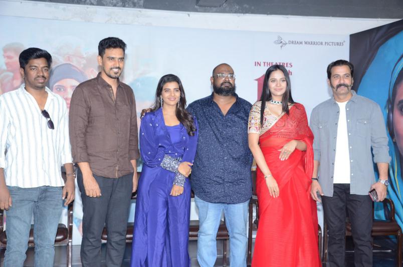 parhana-movie-press-meet-1.jpg