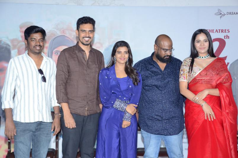 parhana-movie-press-meet-7.jpg