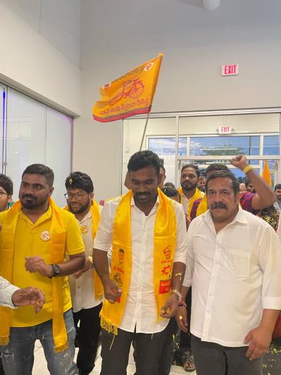 paritala-sriram-receives-grand-welcome-in-chicago-9.jpg
