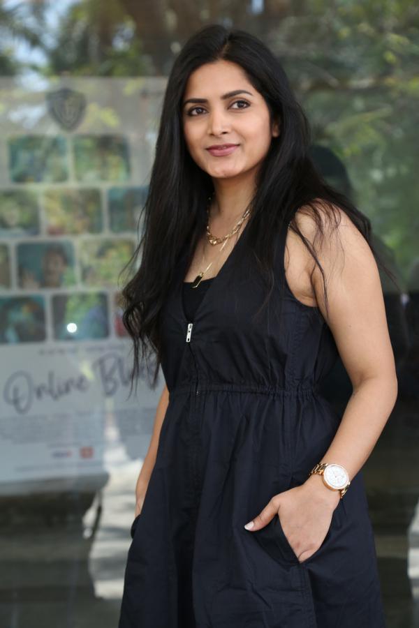 pavani-gangireddy-stills-4.jpg