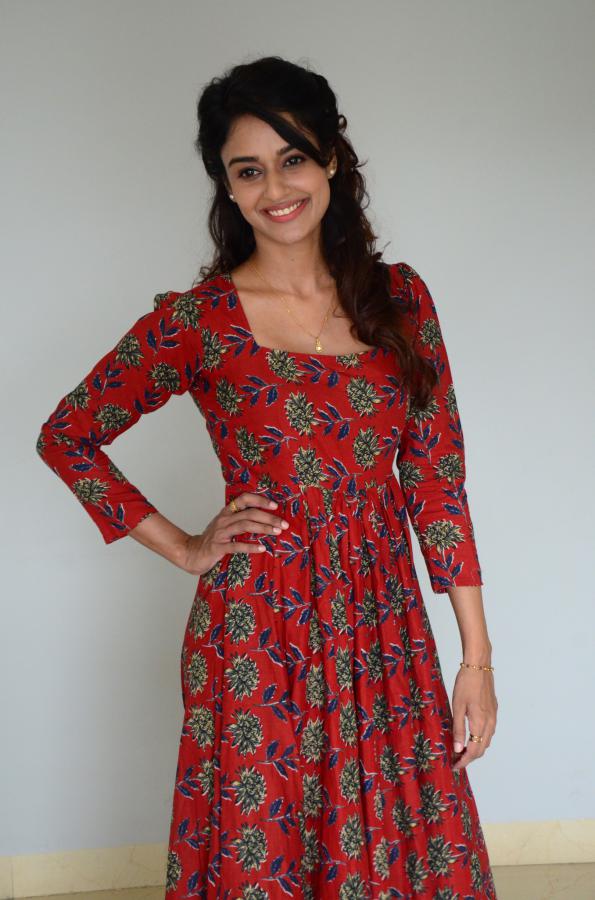 pavithra-marimuthu-stills-7.jpg
