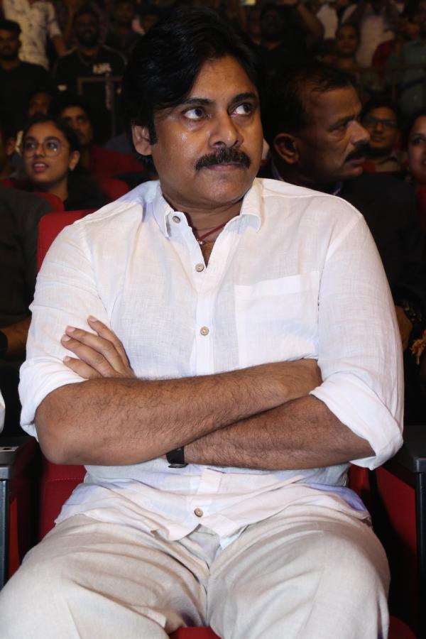 pawan-kalyan-stills-2.jpg
