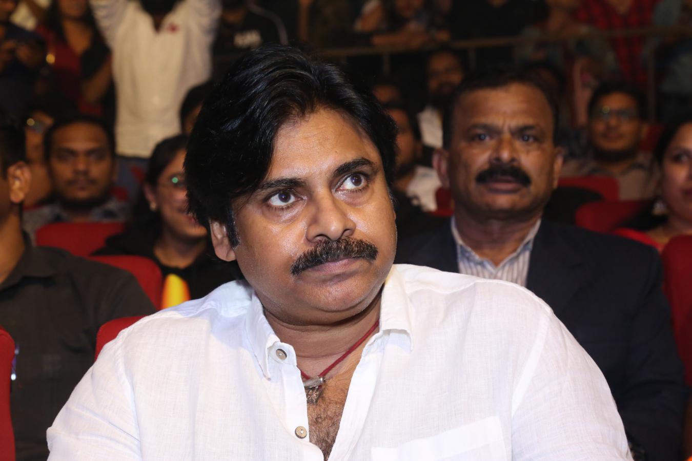 pawan-kalyan-stills-4.jpg