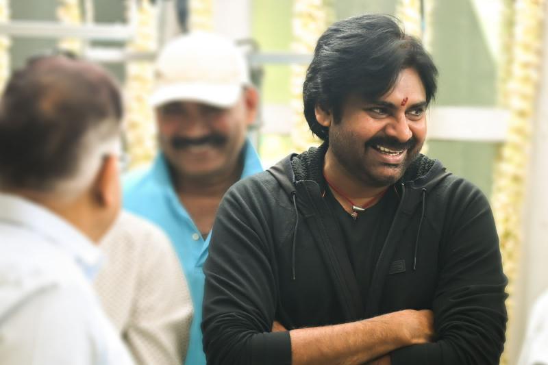 pawan-kalyan-sujeeth-new-movie-launch-4.jpg