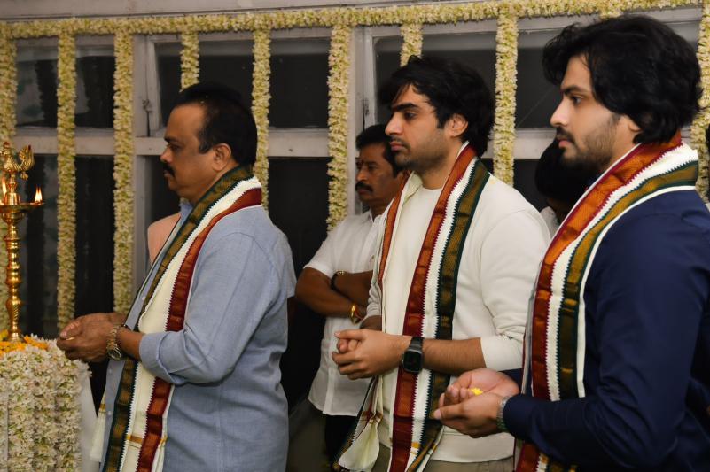 pawan-kalyan-sujeeth-new-movie-launch-6.jpg