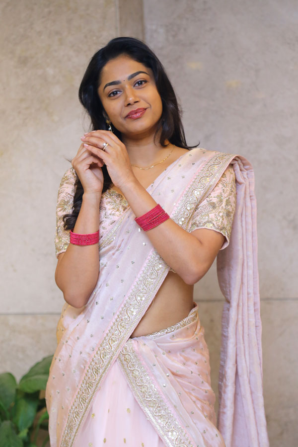 payal-radhakrishna-stills-15.jpg
