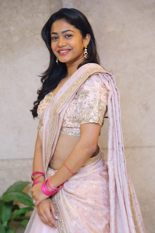 payal-radhakrishna-stills-25.jpg