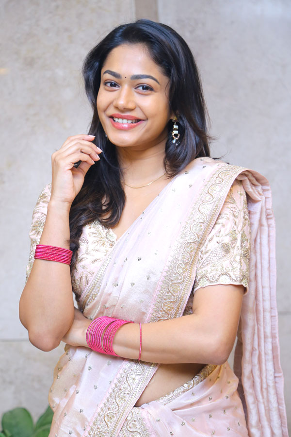 payal-radhakrishna-stills-9.jpg