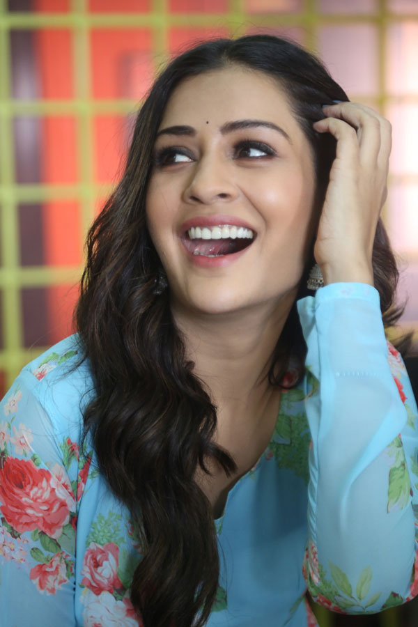 payal-rajput-stills-4-21.jpg
