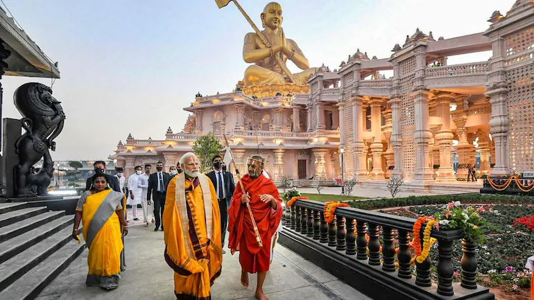 pm-modi-unveils-giant-statue-of-equality-19.jpg