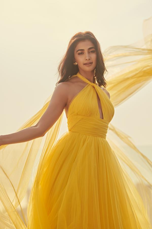 Pooja Hegde HD Stills