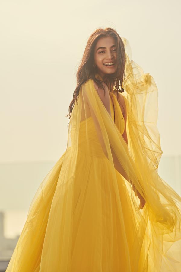 pooja-hegde-hd-stills-2.jpg