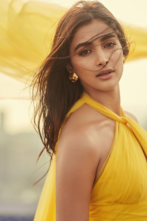pooja-hegde-hd-stills-4.jpg
