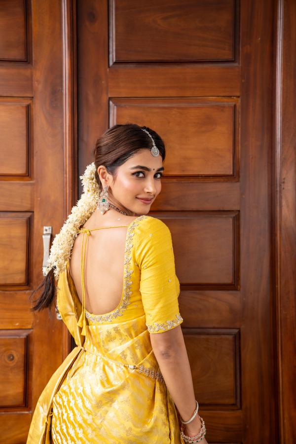 pooja-hegde-latest-photoshoot-12.jpg