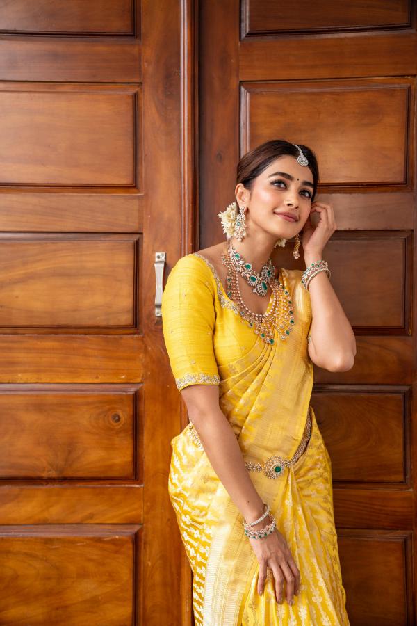 pooja-hegde-latest-photoshoot-13.jpg