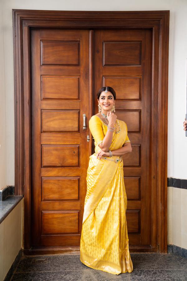 pooja-hegde-latest-photoshoot-2.jpg