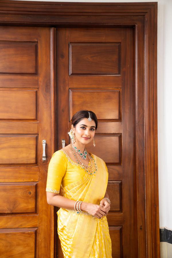 pooja-hegde-latest-photoshoot-4.jpg