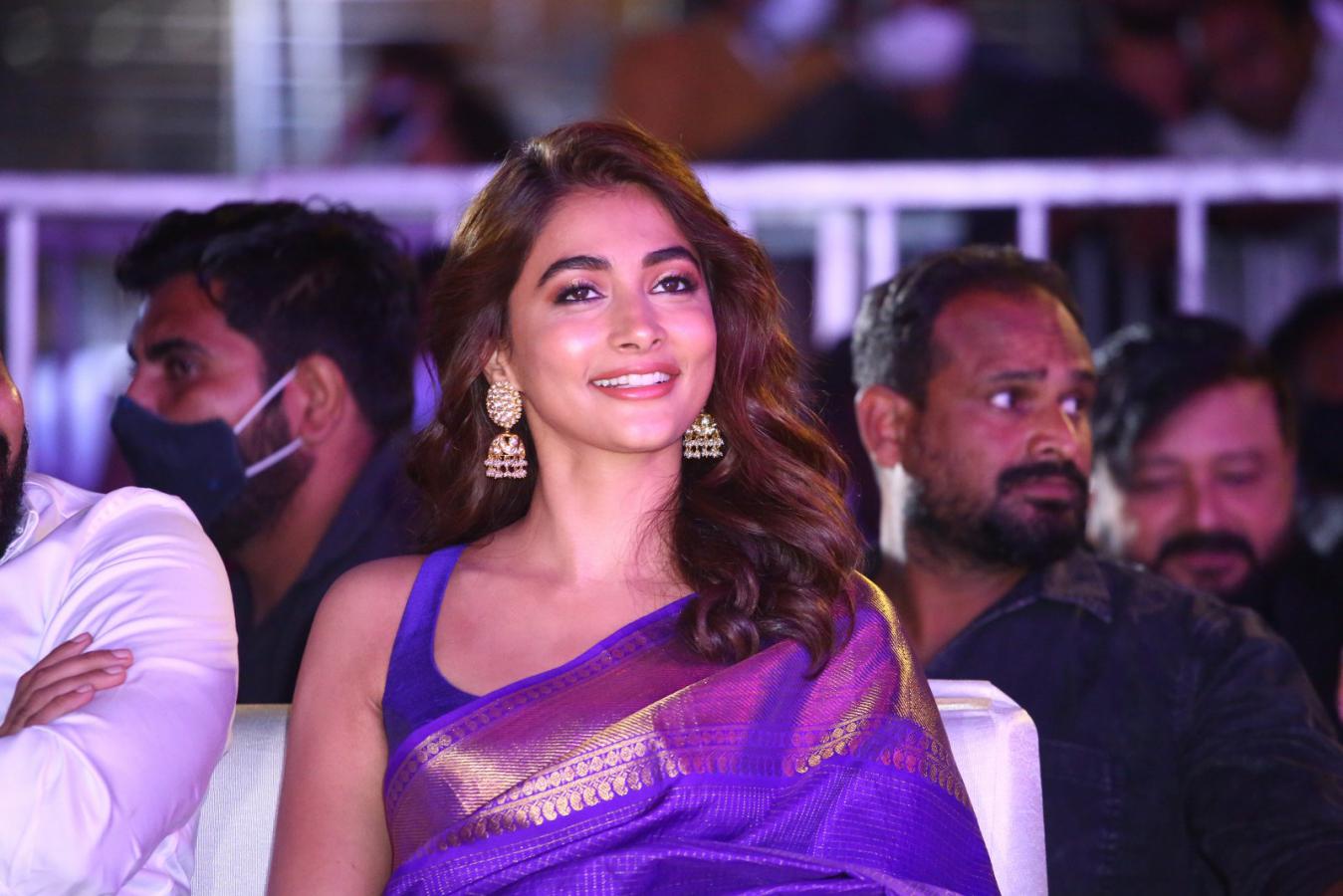 Pooja Hegde Stills